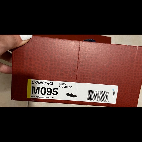 Donald J Pliner moccasin size 9.5m suede w studs - Picture 4 of 4